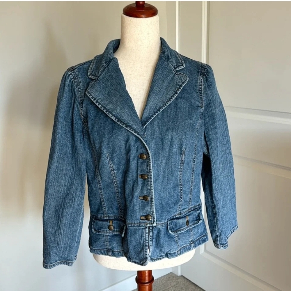 Classic Denim Women's Jacket